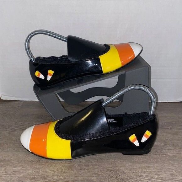 Women's Halloween Edition Black Orange Candy Corn Flats Shoe Slip On Size 8 XL - Picture 1 of 8